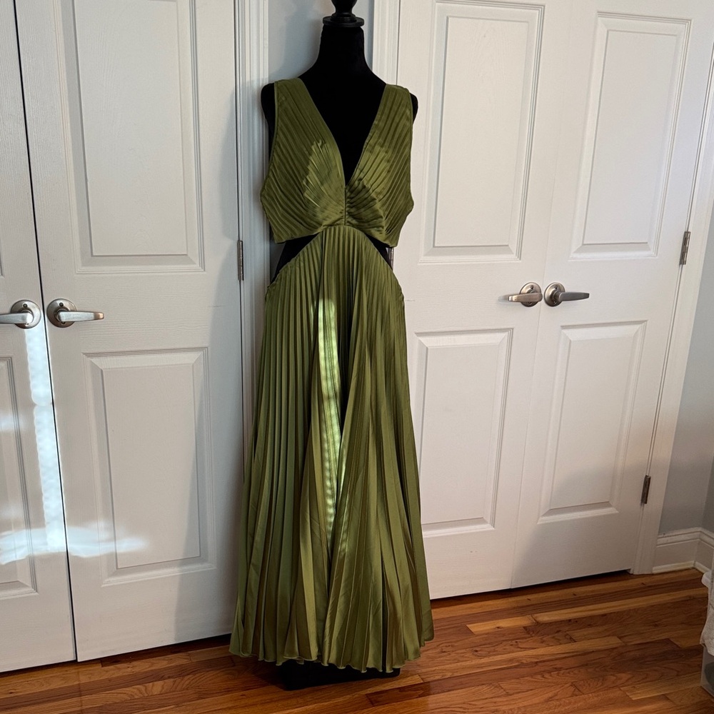 Abercrombie & Fitch Olive Backless with cut-out sides maxi dress